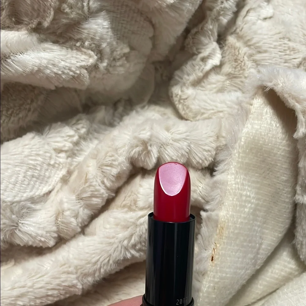 Lancôme Vibrant Red Lipstick- Red Stiletto - Picture 3 of 3